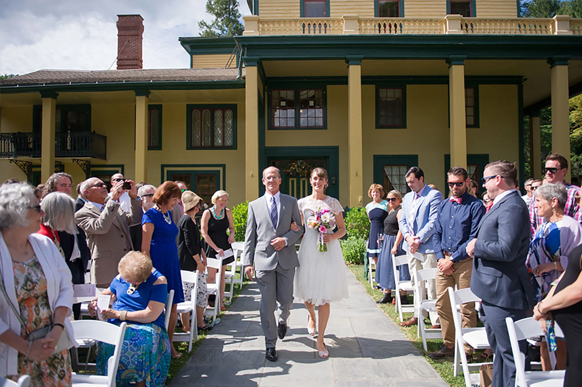Micro Wedding Venue Spotlight: Intimate Weddings at Glen Iris Inn